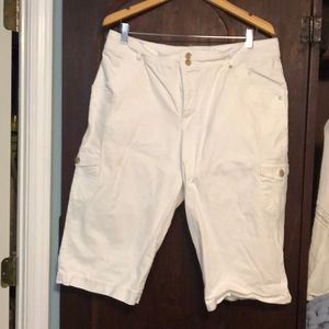 Beautiful!! White long shorts! Perfect condition!